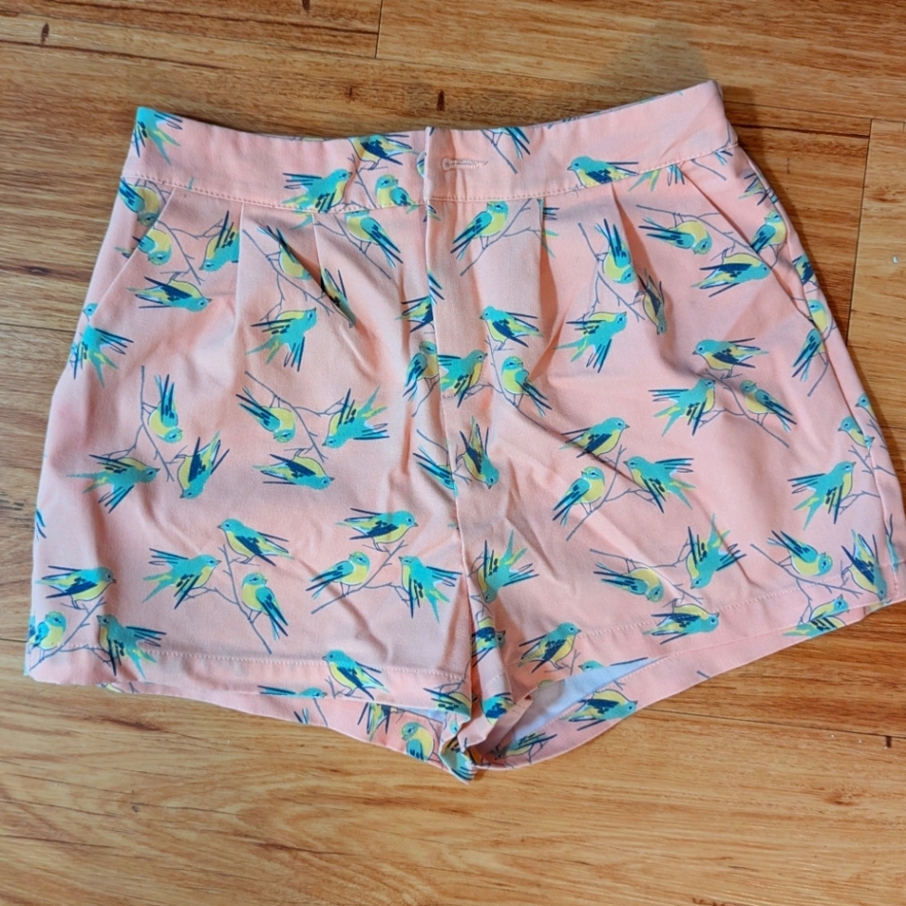 Forever21 peach bird print shorts